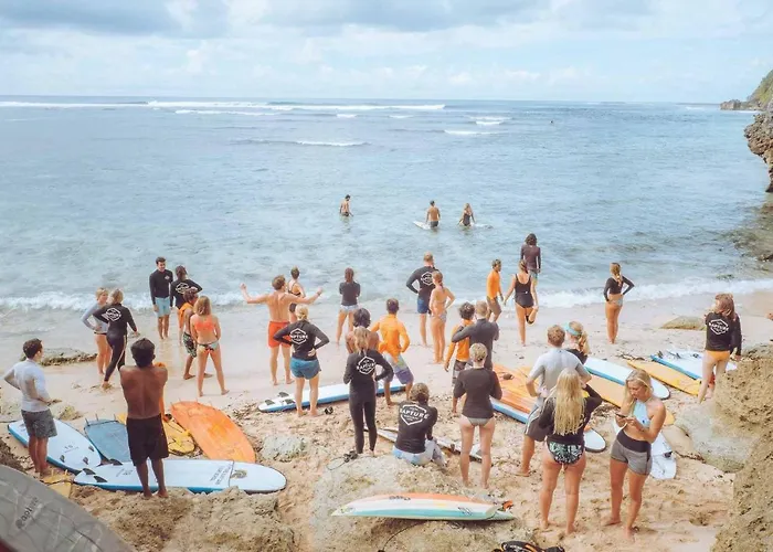 Rapture Surfcamps Bowl فندق نوسا دوا